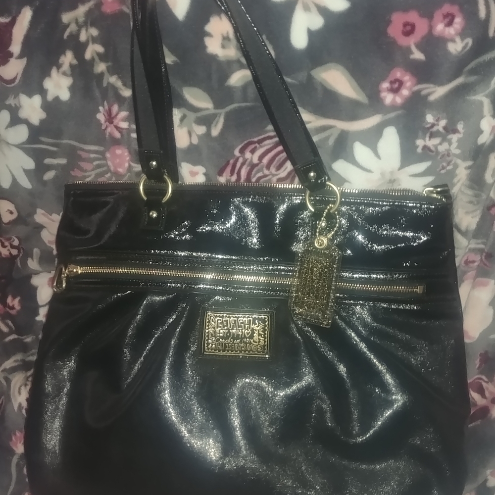 Coach - Picture 2 of 4